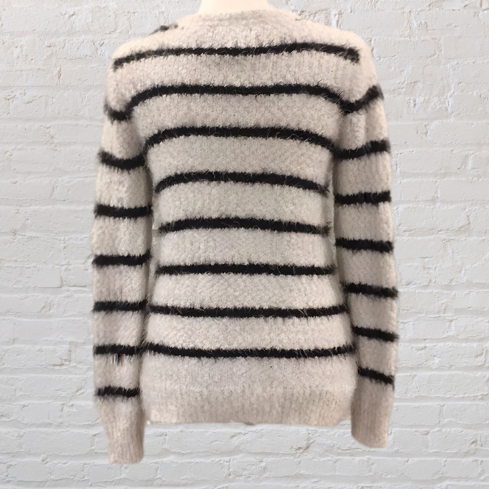 Style & Co - Women’s Striped Fuzzy Sweater w/Front Pockets, Small - Picture 4 of 5